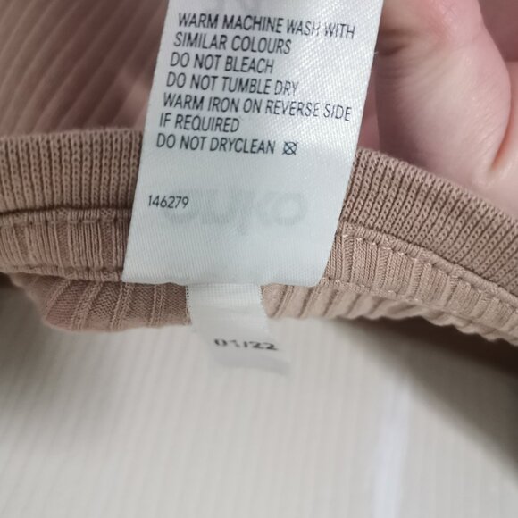 Taupe Ribbed T-shirt - Picture 5 of 5